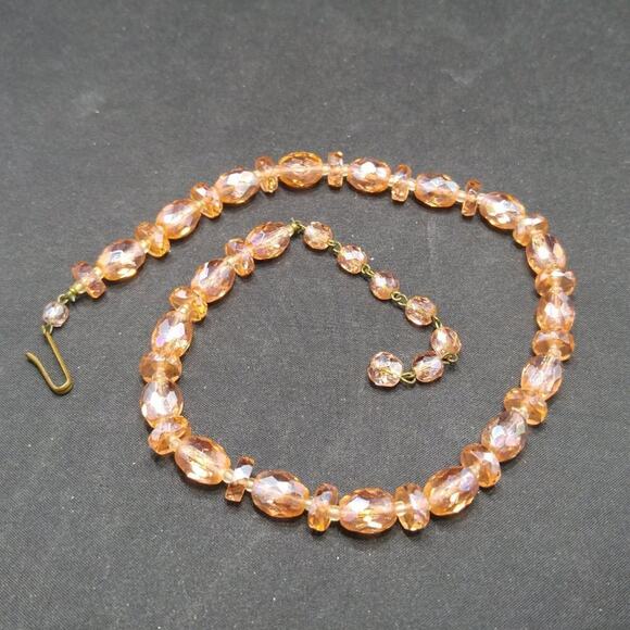 Vintage 1940s Peachy Pink Crystal Beaded Choker Necklace, Hand Cut Crystal, 15" - Picture 7 of 12